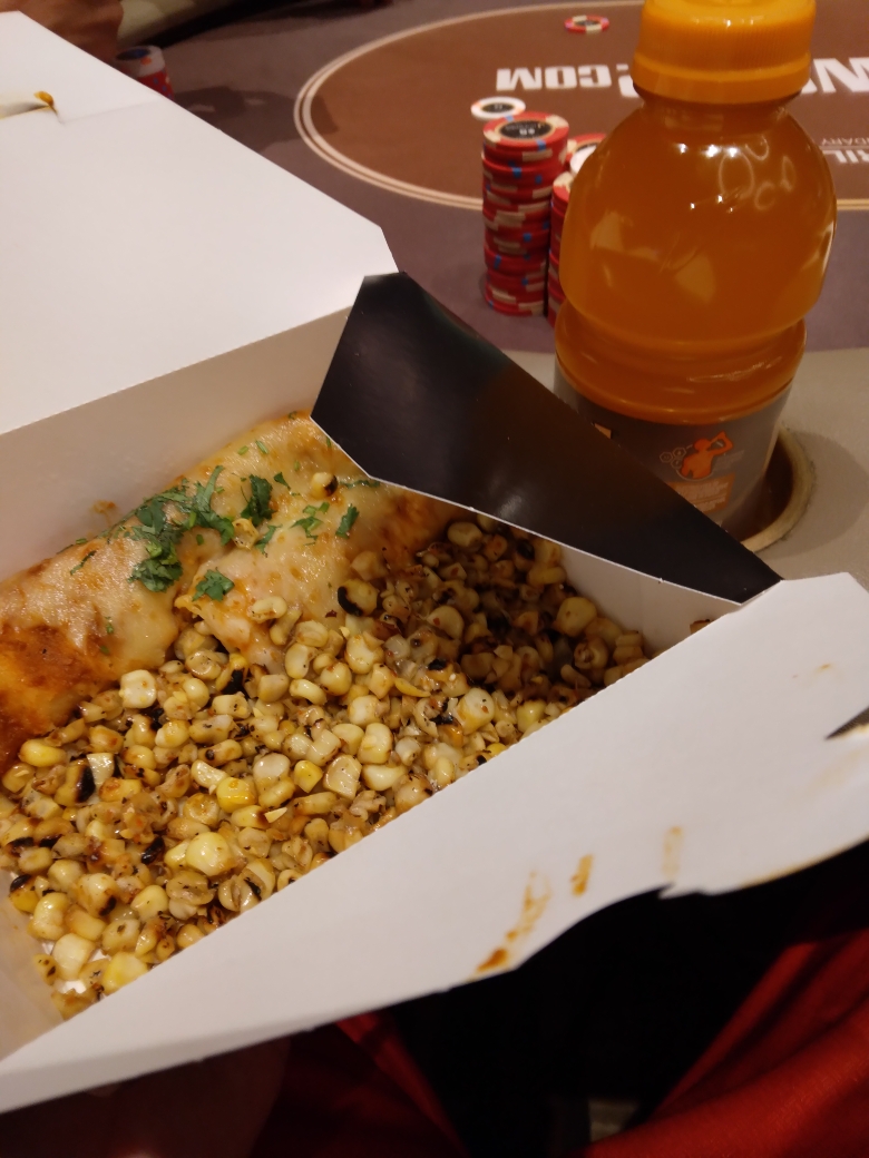 eldiesel87's tweet photo. I played poker at @CLVPoker, @HorseshoeVegas, and @WestgateVegas. During the Bally's session, a beautiful woman stopped by and gave me enchiladas and street corn. And by the way, corn is a spoon food. #RunningGood #Spoon #pokerlife https://t.co/0O01rXNmZ6