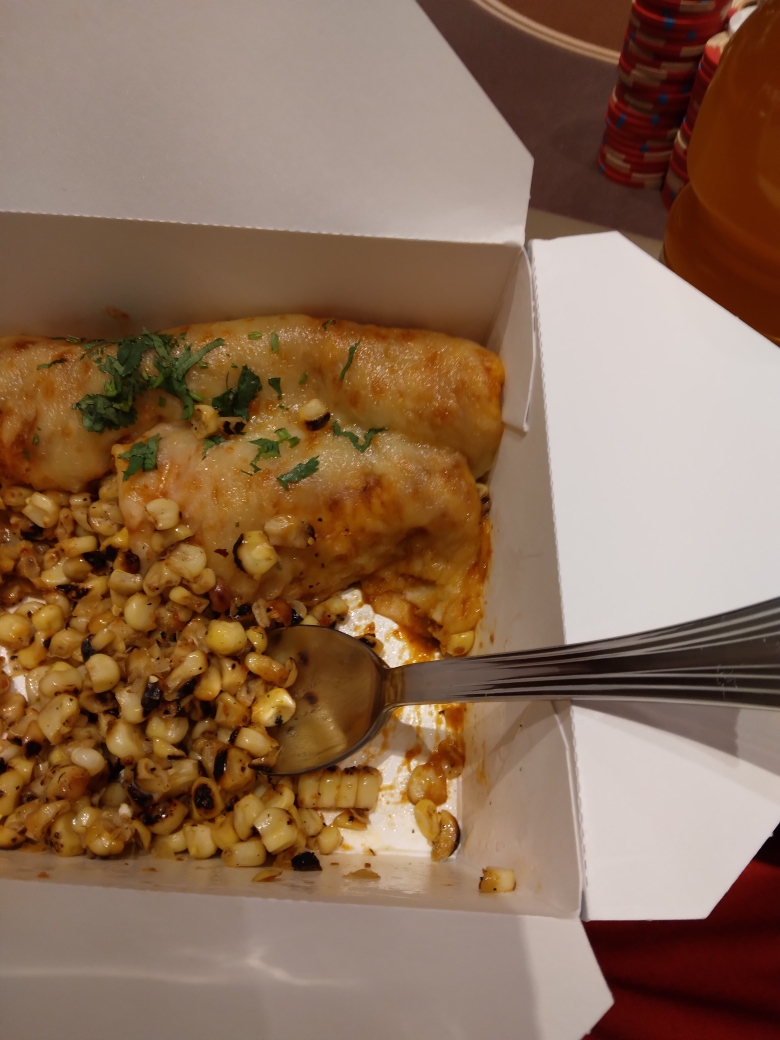 eldiesel87's tweet photo. I played poker at @CLVPoker, @HorseshoeVegas, and @WestgateVegas. During the Bally's session, a beautiful woman stopped by and gave me enchiladas and street corn. And by the way, corn is a spoon food. #RunningGood #Spoon #pokerlife https://t.co/0O01rXNmZ6