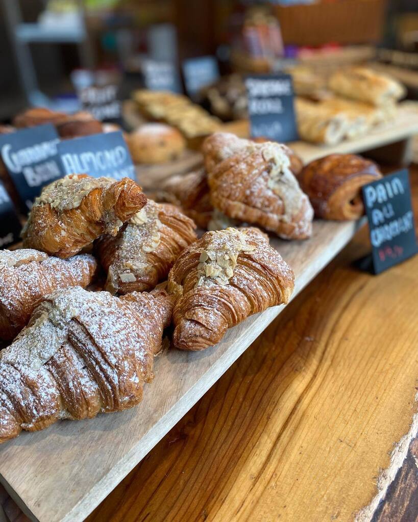 Start your weekend the right way 🥐
⭐️ Only the early risers get their hands on our Almond Croissants ⭐️ 

#TheGap#Coffee#Dublineats#DublinCafe#Dublinfood#LovingDublin