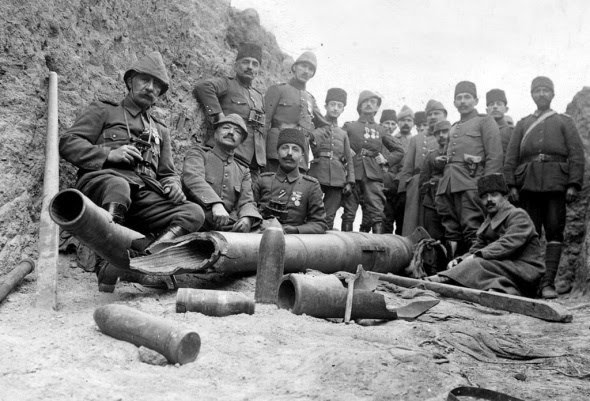 cBALKAR's tweet photo. “Onlar mukaddes vatan toprakları için canlarını seve seve vermişler, Çanakkale Savaşları’nın kaderini değiştirmişlerdir. Burada geçen her saniye, kullanılan her an, ölen her nefer, Türk vatan ve milletinin mukadderatını çizmiştir.+ https://t.co/hwB2u8bB7I