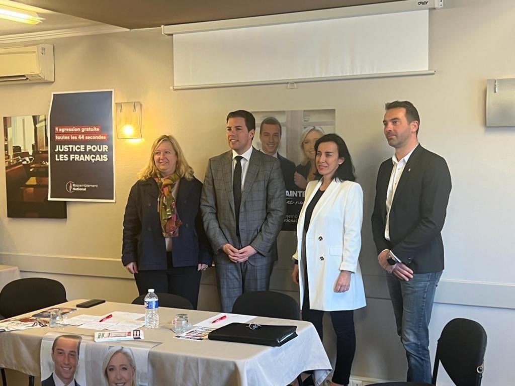 AnnickCousin_RN's tweet photo. Ravie d’avoir accueilli ma collègue @A_Masson06 et @ludovicpajot dans le cadre de leur tournée des fédérations des membres du BN du @RNational_off.
Des échanges constructifs avec les adhérents et un grand merci à @DelbosqS pour l’organisation ! #RN47 https://t.co/3Sx1O2nroQ