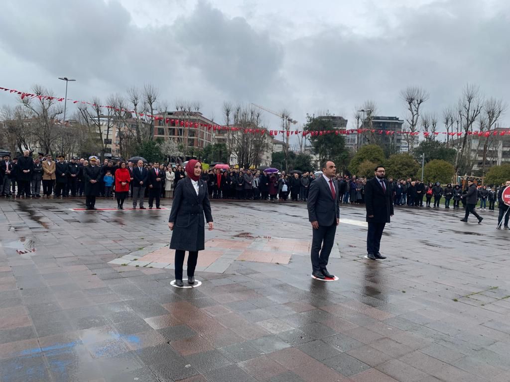 DevaIcAnadolu's tweet photo. Pendik Kaymakamımız Sayın Dr. Hülya Kaya'nın katılımı ile 18 Mart Çanakkale Şehitlerini anma töreninde yerimizi aldık.
Geçmişini bilmeyenin geleceği olamaz.
#PendikDeva #DevaKadında https://t.co/82kDkWz2Um