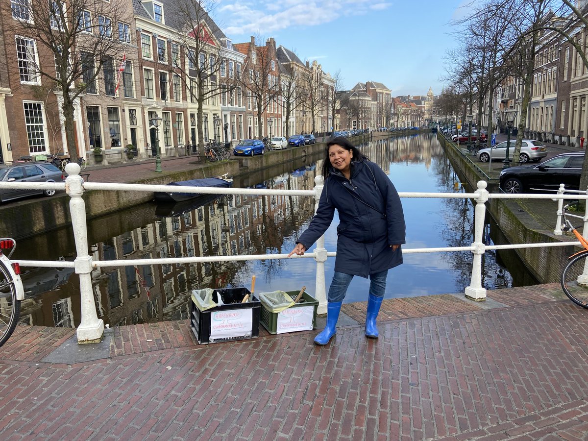 LatynNL's tweet photo. Samen met Sita vijftig boomspiegels en parkeerplaatsen langs het #Rapenburg in #Leiden schoongemaakt. Die buitgemaakte troep komt tenminste niet in het grachtwater terecht.
โฆ@Plastic_spotterโฉ
โฆ@owinleidenโฉ
@SitaWater
#water #50 #boomspiegels #opschoondag #zonnig https://t.co/kljUTqLKTZ