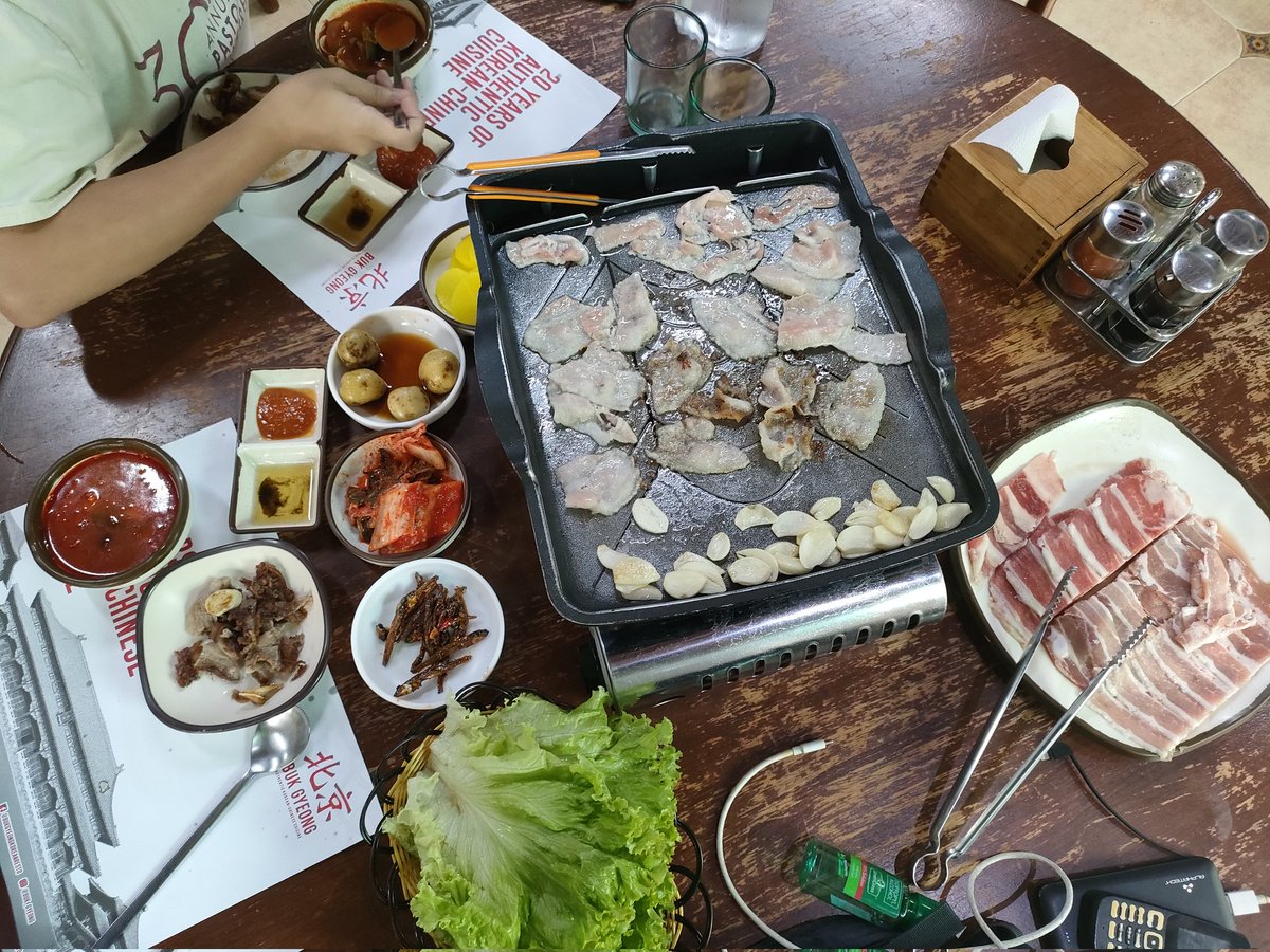 frustratedDoe's tweet photo. Ate there today for the first time, AND DAMN THEY REALLY NAIL IT WITH THEIR JJAMPONG I'VE BEEN SEARCHING FOR THAT KIND OF COOKING FOR SO LONG!!! Naka three refills yata kami! https://t.co/CEfai4NmFd