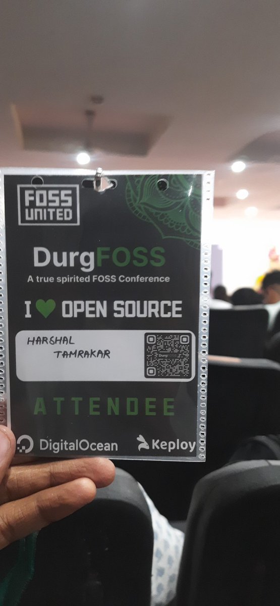 TamrakarHarshal's tweet image. @durgfoss #FOSSindia #Keploy 
Loved to attend Durgfoss, a conference about open source. It helped me to grow my connections and I learned new things about open source. Also got good snacks😅