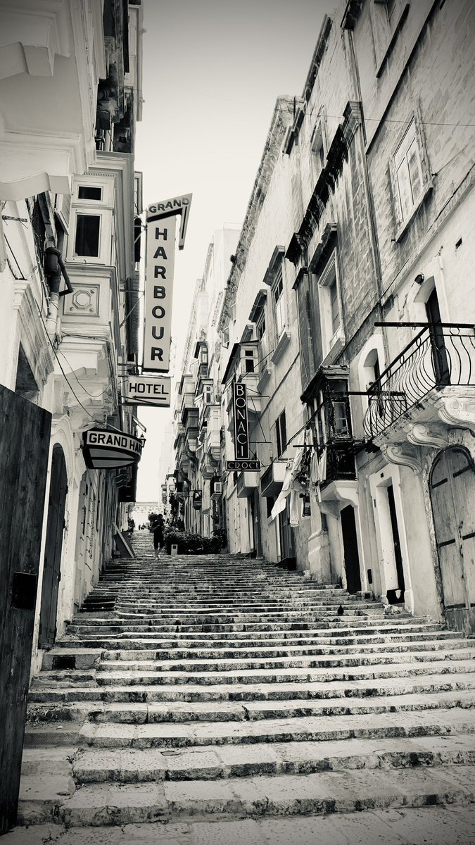 appmacguy's tweet photo. @RGHarland I took this in Valetta #Malta in December 2022. It was like going back decades. A little more understated don’t you think 😁 https://t.co/Qbl4F13DbT
