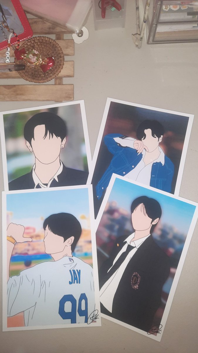 heeling_vantae's tweet photo. 💌: #heeling_mails
Tysm ate @ForEnhypen_07 for this fanart prints😍😍😍 https://t.co/Au5RCBf0mw