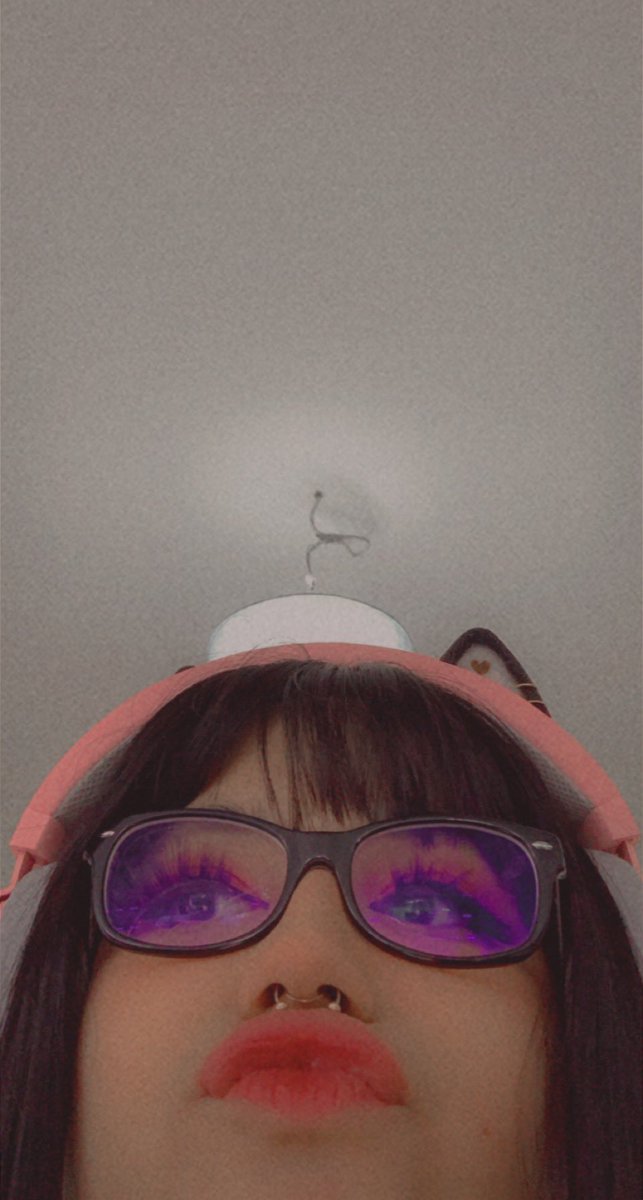 🌸 Mommy Ninii | Top 1,3% 🌸 on Twitter: "RT @YukimeVT: I swear once I reach 500 subs on OF I’ll