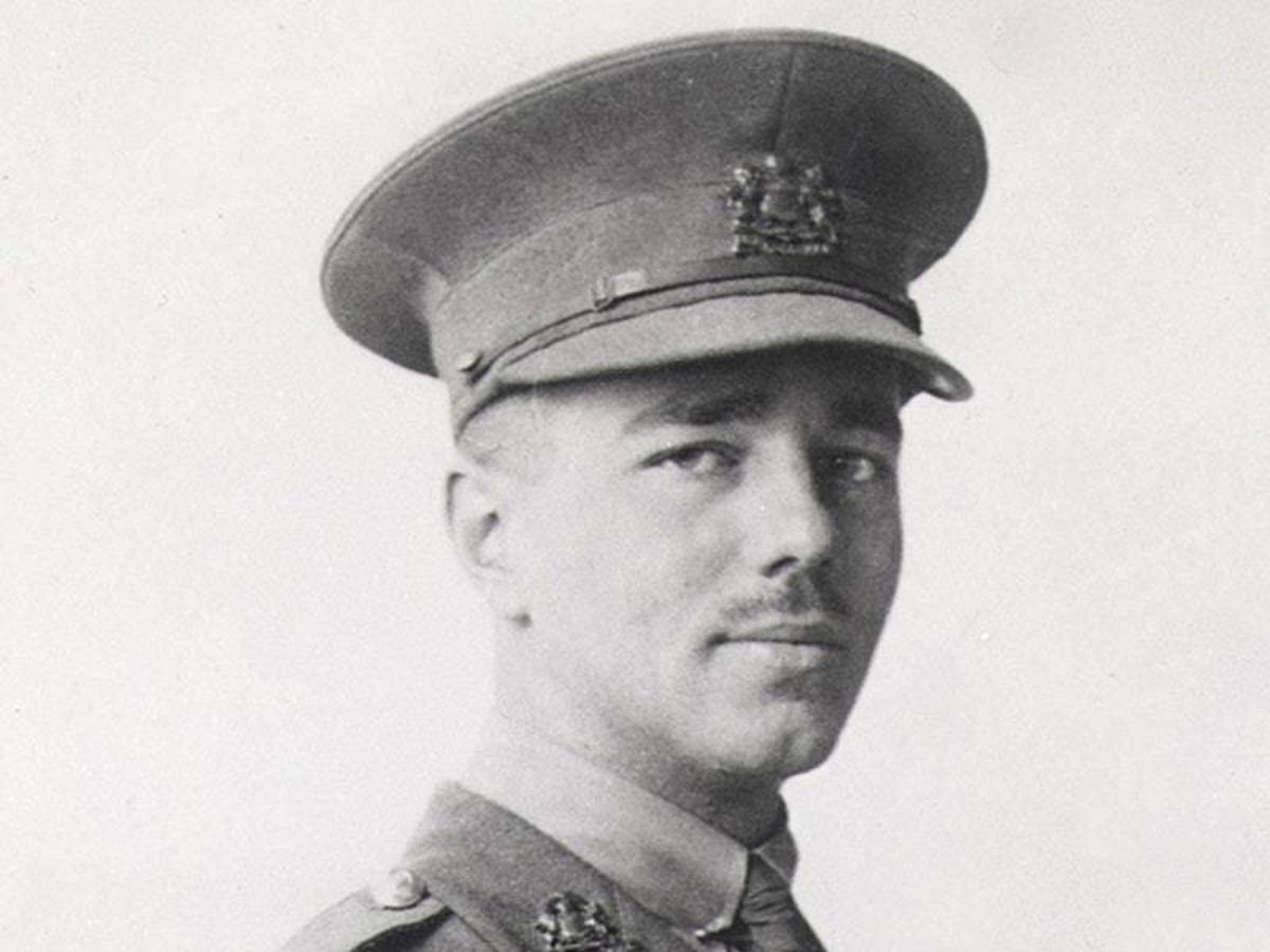 “O Life, Life, let me breathe,—a dug-out rat! 
Not worse than ours the lives rats lead— 
Nosing along at night down some safe rut, 
They find a shell-proof home before they rot.” 
   Wilfred Owen, born 18 March 1893

#wilfredowen #warpoet #poem