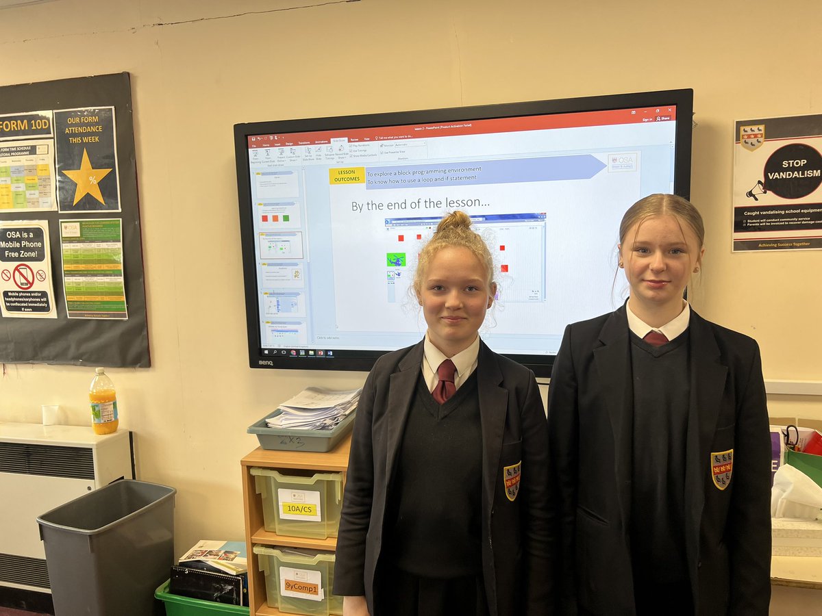 OSA_Primary's tweet photo. It was a pleasure to work with Year 5 students from @DeHavPrimary. Well done to Year 9 Computer Science leaders for teaching Year 5 students programming skills in @scratch. https://t.co/tUs01YEEW5