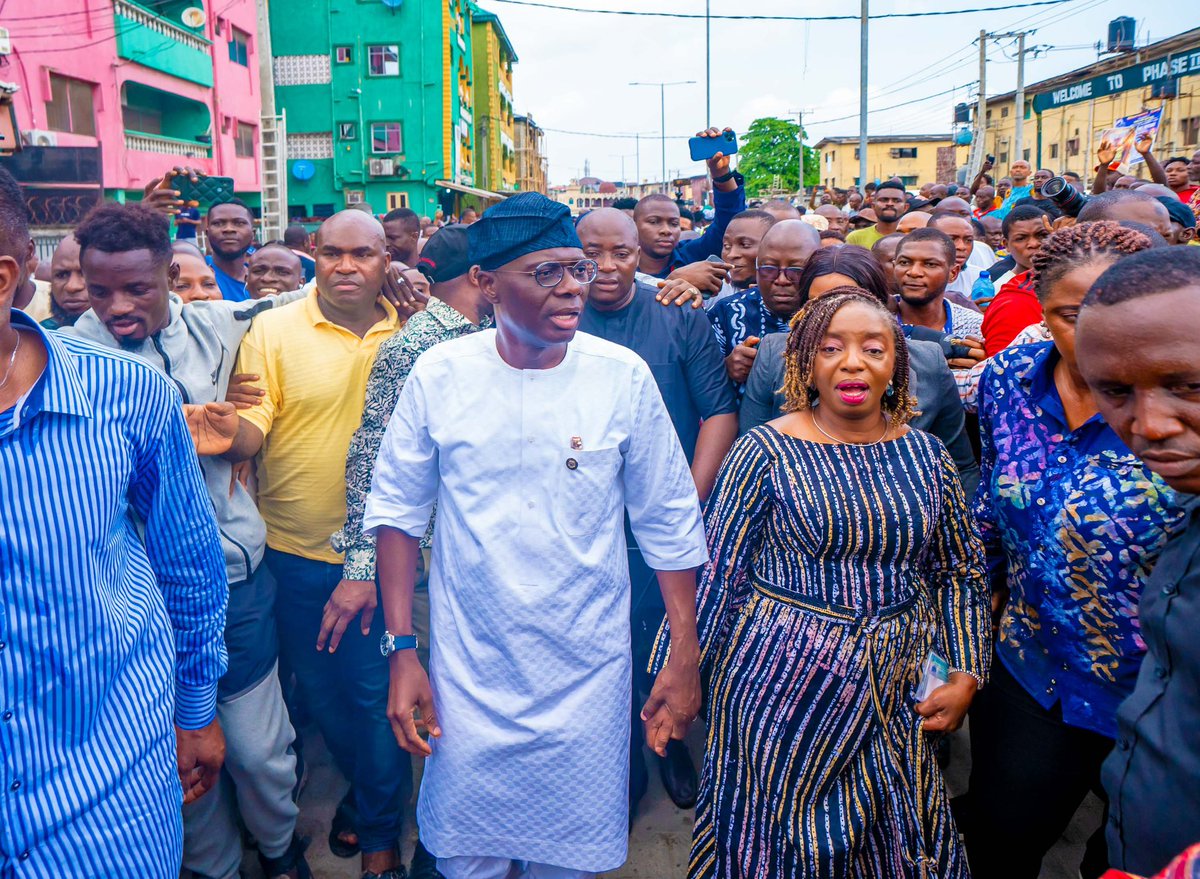 jidesanwoolu's tweet photo. I have just exercised my right to vote as a resident of Lagos State. It's an important responsibility we all share in building the future of our beloved state and country. I urge all eligible voters to come out and make their voices heard.

Security officials are at every polling unit to ensure the safety of voters, let us coperate with them and vote peacefully.

Remember, our votes count, and every vote matters.