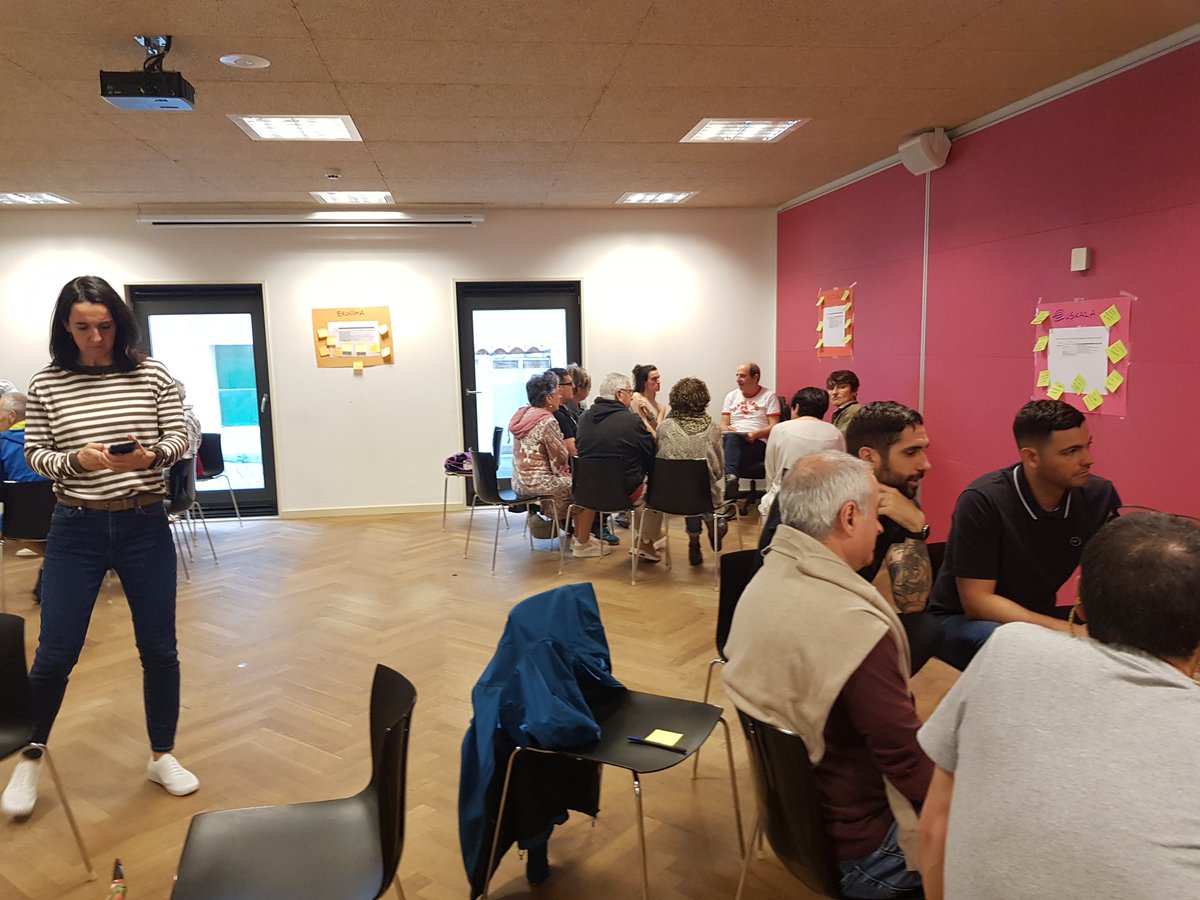 Hondarribiko <a href="/ehbildu/">EH Bildu</a> hiria saretzen! @abantehondarribia