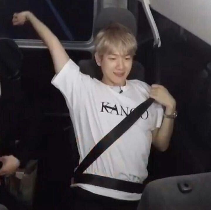 zari__exol's tweet photo. من که سولو استن ایشون شدم از بقیه گروه جداش کنید میخوام کامبک جدیدش زودتر بیاد 
@weareoneEXO https://t.co/w4K0g9NYHf