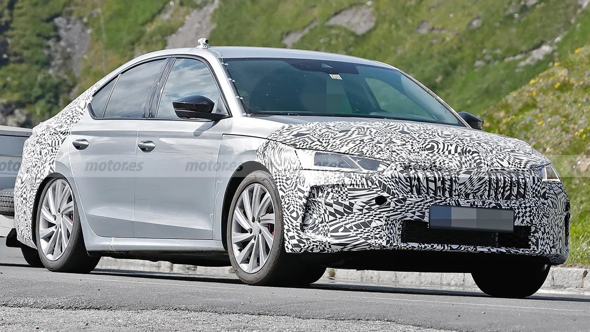 motorpuntoes's tweet photo. #Coches | Una filtración revela detalles muy interesantes del Skoda Octavia Facelift para mantener su liderazgo en el mercado
https://t.co/f8QvG98t5N
#Facelift @Skoda_es #SkodaOctavia #Skoda #OctaviaCombi #FotosEspía #Spyshots https://t.co/o9Xxg6iRMM