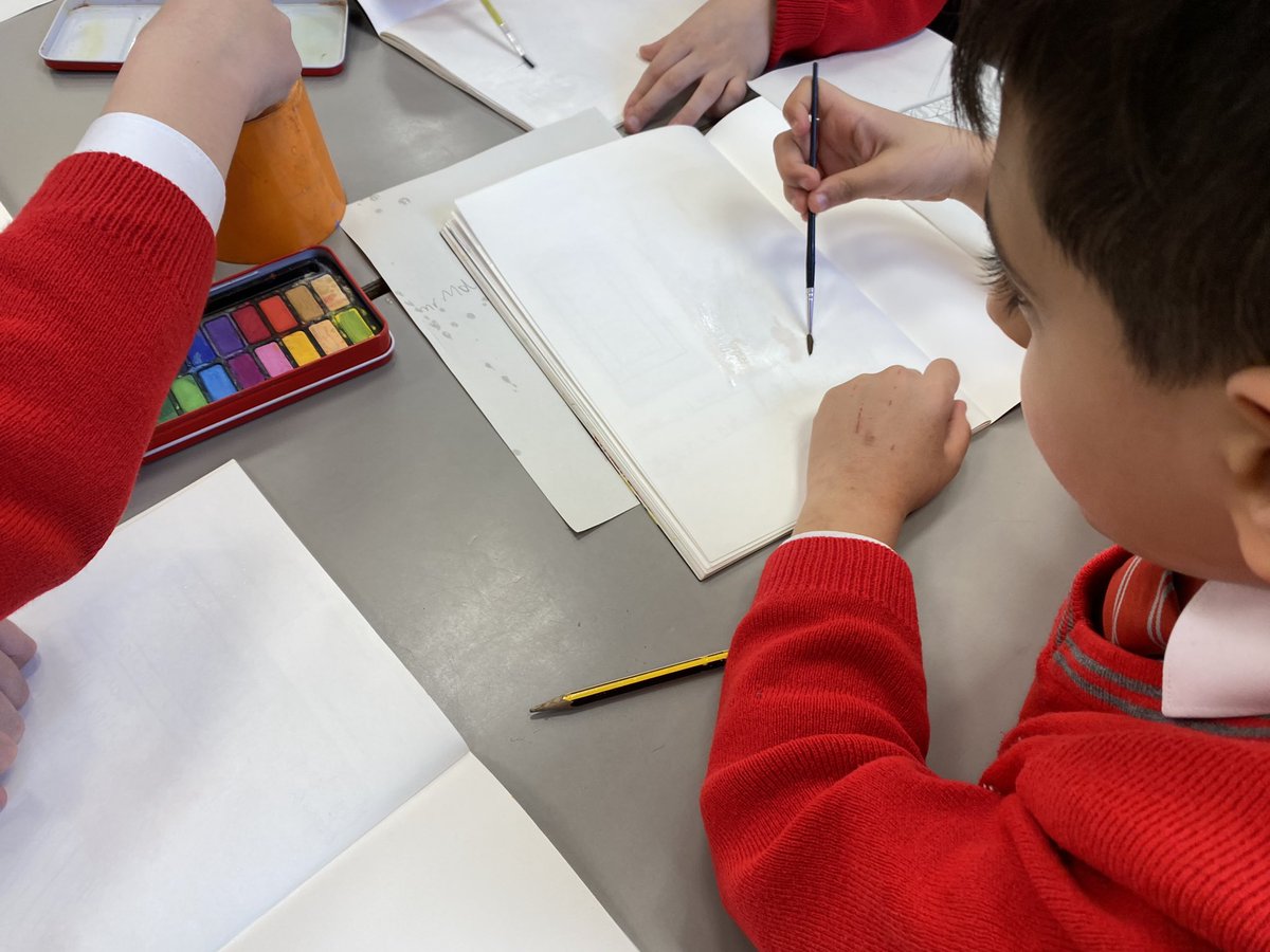 SBSPprimary's tweet photo. Year 3 explored colour and technique yesterday 🎨🖌️ #exploringart https://t.co/SSUMjuAcxD