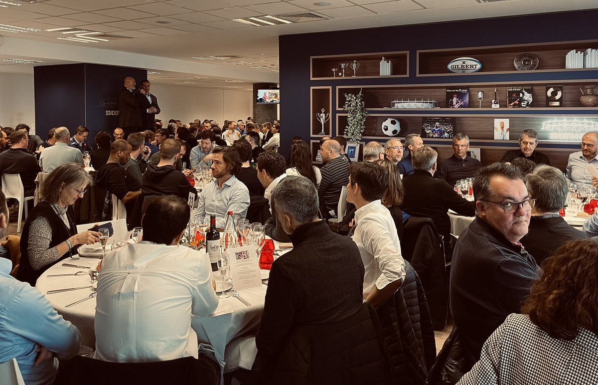 Maxime ROSSARD (@maximerossard) on Twitter photo Cela se passe au salon Victoire ! Nos clients assistent au match dans des conditions prestigieuses où <a href="/FranceRugby/">France Rugby</a> affronte <a href="/WelshRugbyUnion/">Welsh Rugby Union 🏴</a> #INFRONT #Hospitalités #StadeFrance Cela se passe au salon Victoire ! Nos clients assistent au match dans des conditions prestigieuses où <a href="/FranceRugby/">France Rugby</a> affronte <a href="/WelshRugbyUnion/">Welsh Rugby Union 🏴</a> #INFRONT #Hospitalités #StadeFrance