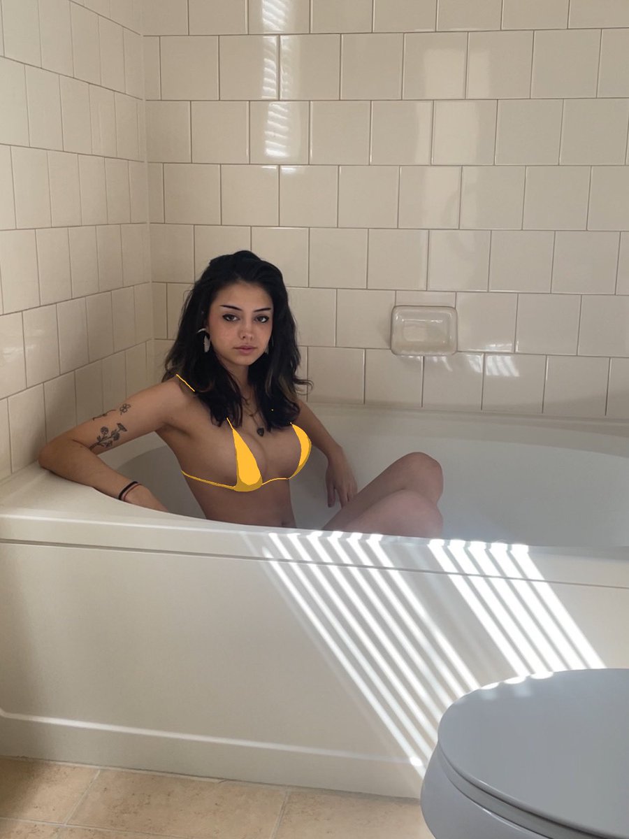 Shea Briar on X: postingsending the unedited on my onlyfans today, links  in my bio ♥️ t.co5Q2octUmZ0  X