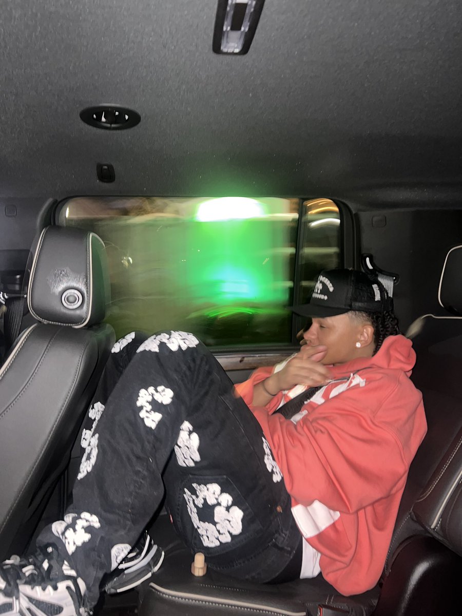 mikeknibb_'s tweet photo. MIA WHEN WE IN SKYAMI.. https://t.co/NDu5pytpSj