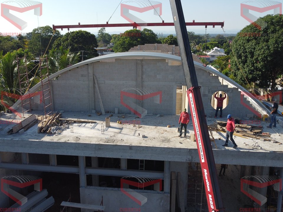 CubiertasM's tweet photo. Fabricación y montaje de CUBIERTA AUTOSOPORTANTE tipo ARCOTECHO con máquina roladora SÚPER SPAND MIC-240. Obra para GRUPO SERVIAGROPEC.
📍Emiliano Zapata, Tabasco.
Contáctanos por whatsapp aquí: https://t.co/e21eY5Q6Zj
#cubiertasmetalicas #Ternium #arcotechos https://t.co/06wmwF6GT9