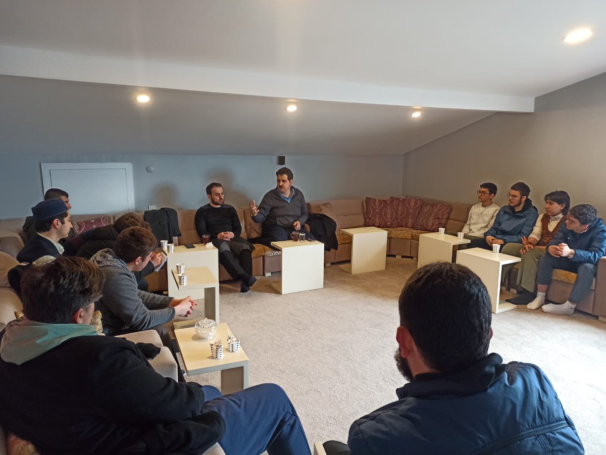 Yavuz Baysan ve Küşad Karaca abilerimizin eğitimleriyle liseli kardeşlerimize yönelik kampımız devam ediyor. 

<a href="/yvzbaysan/">Yavuz Baysan</a>