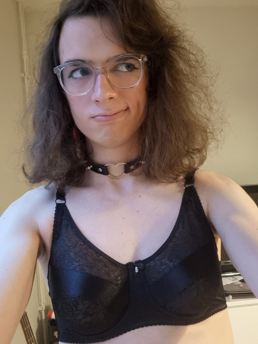 ozzy_uwu's tweet photo. I feel beautiful like this https://t.co/oZP1JknemQ