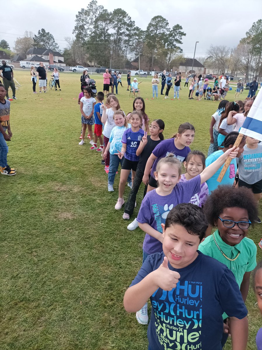 Mrs. Ermis tweet media