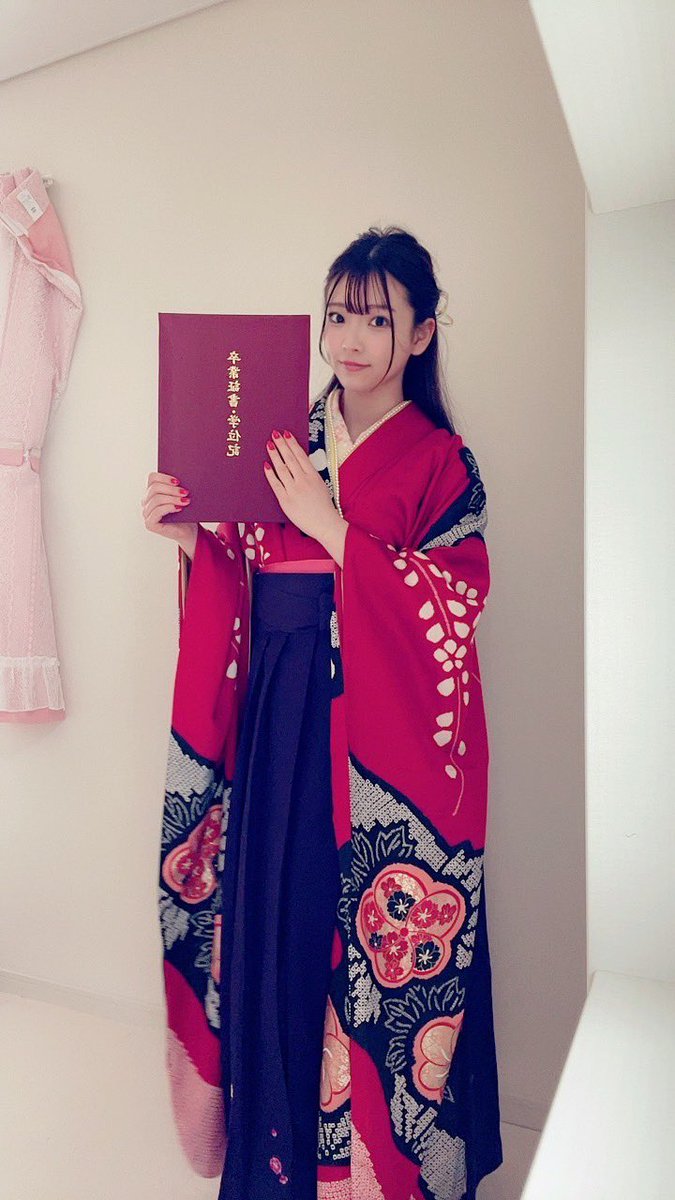 yuatinyua's tweet photo. 短大卒業しました🥰🎶 https://t.co/lO673R7F4V
