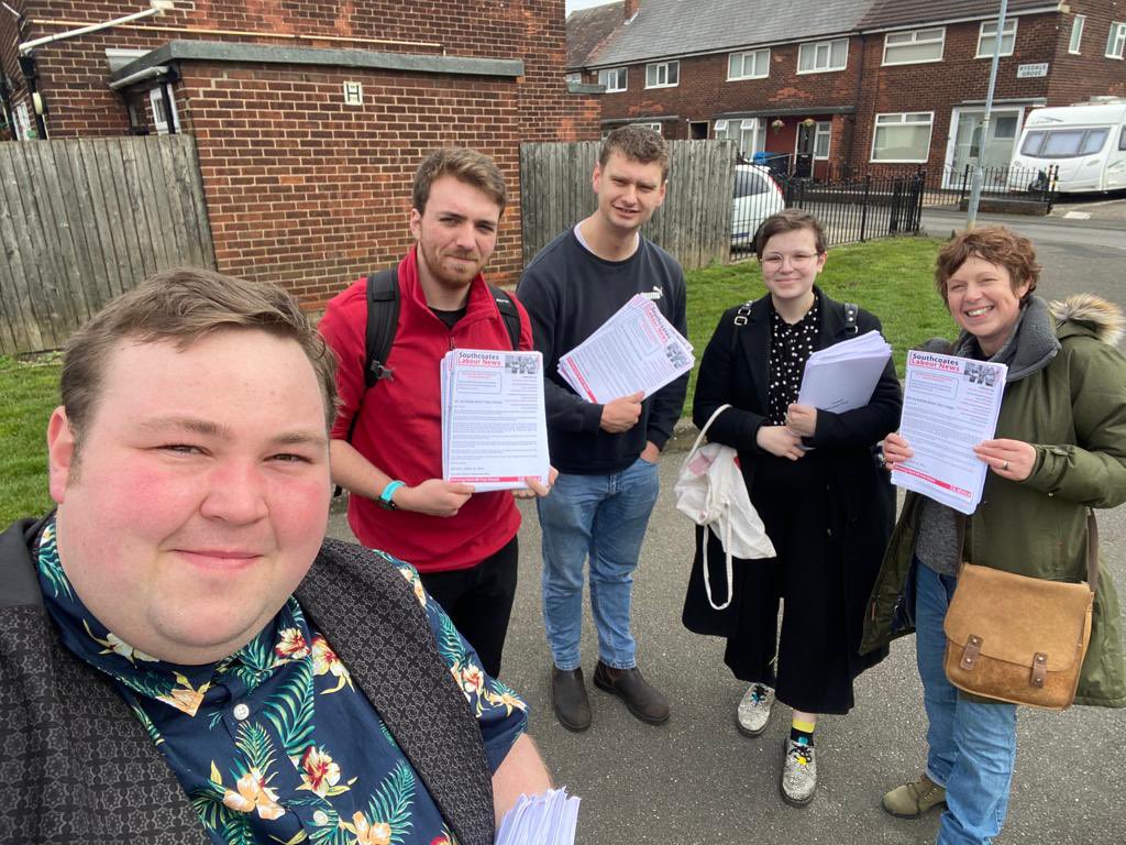 Great to be out in Southcoates today, speaking to residents in the ward 🌹