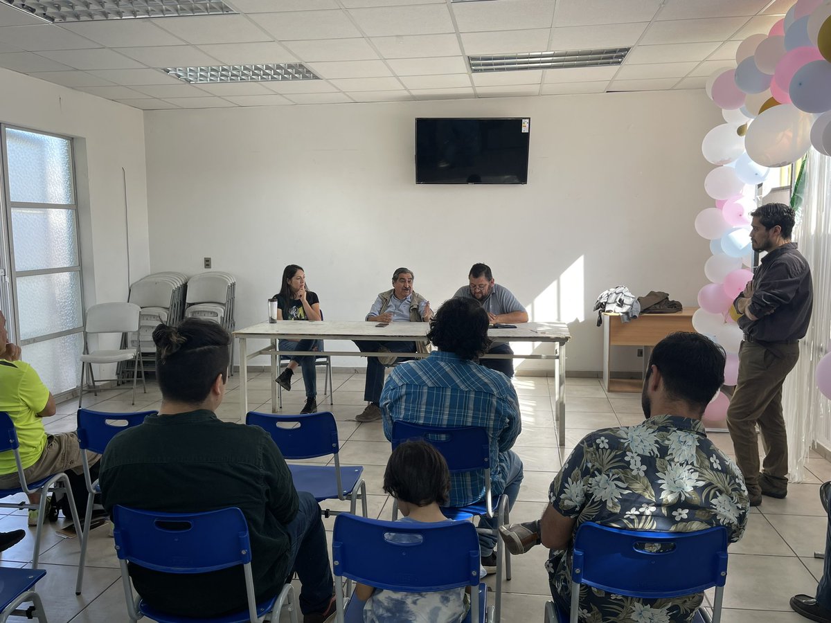 Fraternal encuentro con militantes y dirigentes sociales de Maipú para conversar sobre mis propuestas para la nueva Constitución.

Vamos todas y todos al Consejo Constitucional 🗳 

#SadiConsejeroConstitucional #SadiConsejero #unidadparachile