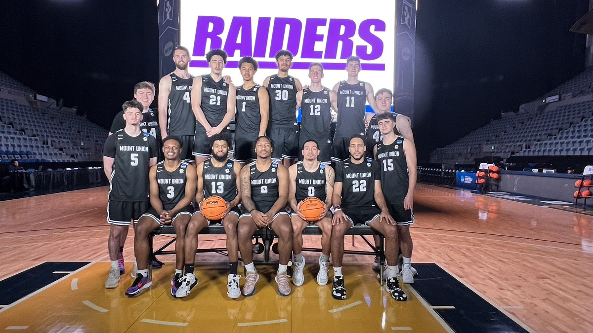 purpleraiders's tweet photo. This group is special. https://t.co/bD8Jof03K1