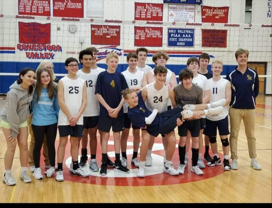 PMVolleyball's tweet photo. PMBV JV Tournament winners from yesterday 🏐🏐🏐💪💙💛
Way to go boys!!!
Thanks Coach Stephanie Andreychek 💪
Penn Manor Boys Volleyball https://t.co/29ljXfIc5n