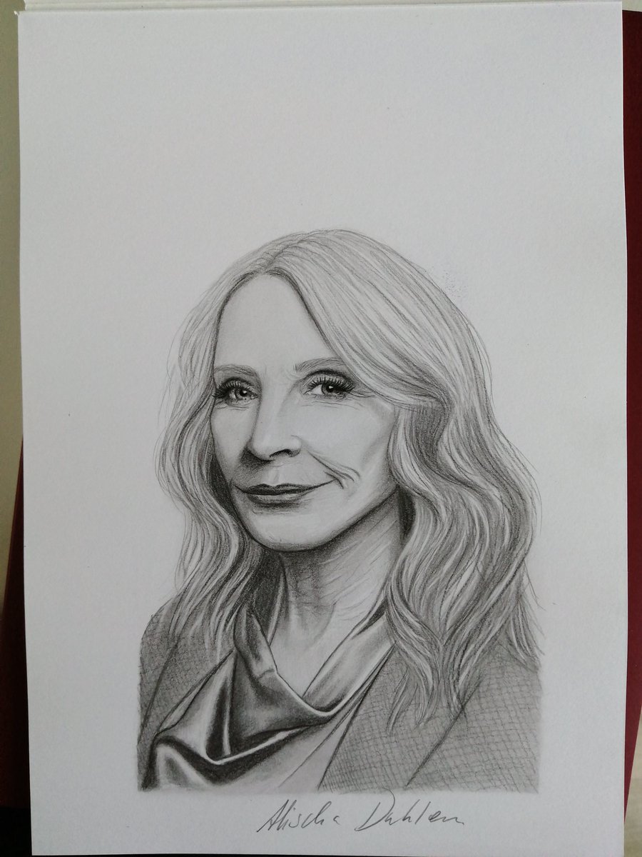 crazy_alischa's tweet photo. @gates_mcfadden  ✍🏽💕💕💕💕
#StarTrekPicard #startrek #drawing https://t.co/3UgmLRpXKD