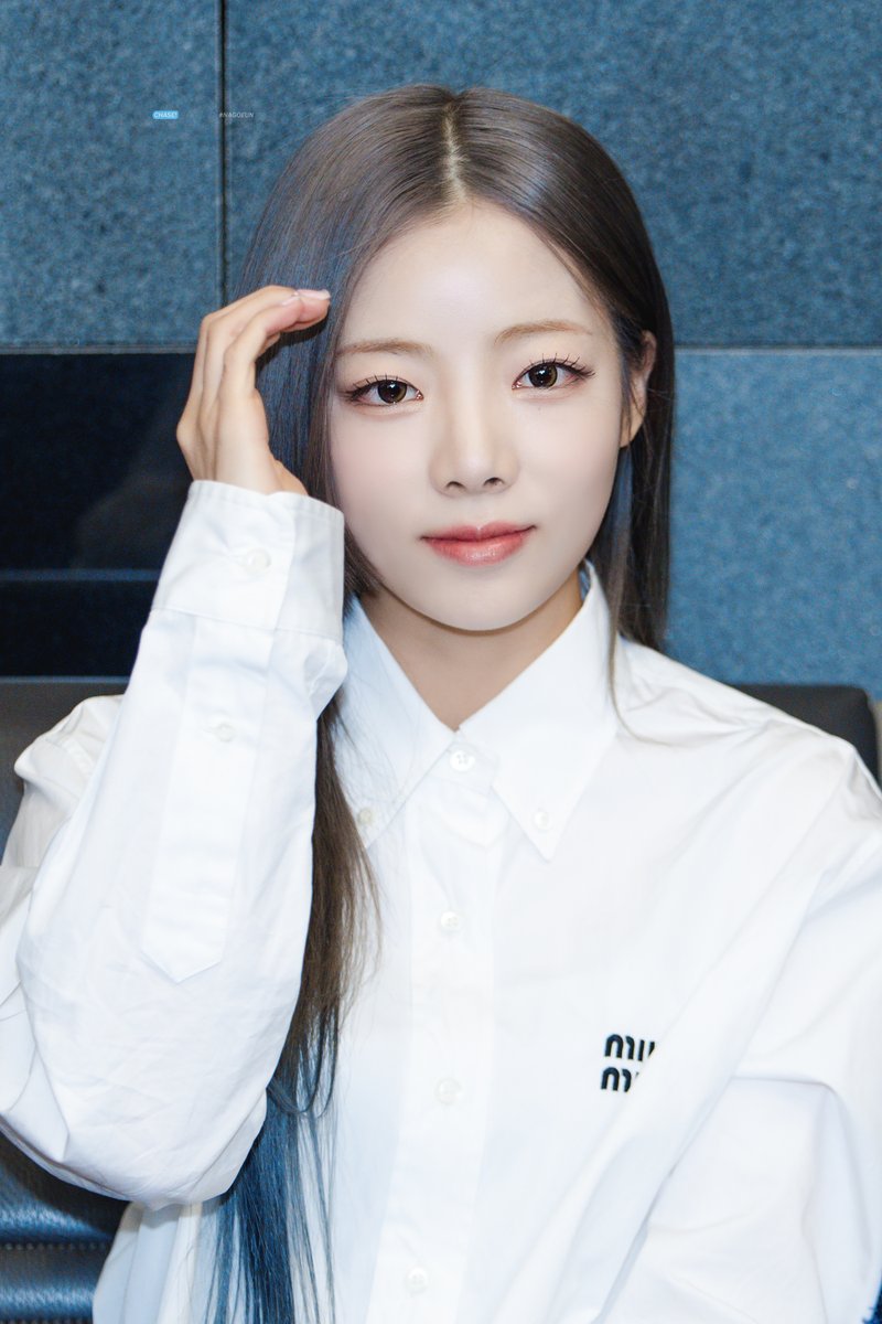 chase0903's tweet photo. 230316 #나고은 #NAGOEUN #퍼플키스 #PURPLE_KISS https://t.co/LVyFf2lCFg