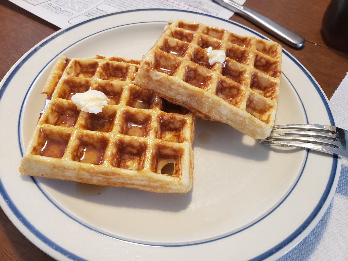 BewfnB's tweet photo. Come visit. We has homemade belgian waffles. https://t.co/s607Aip3bF