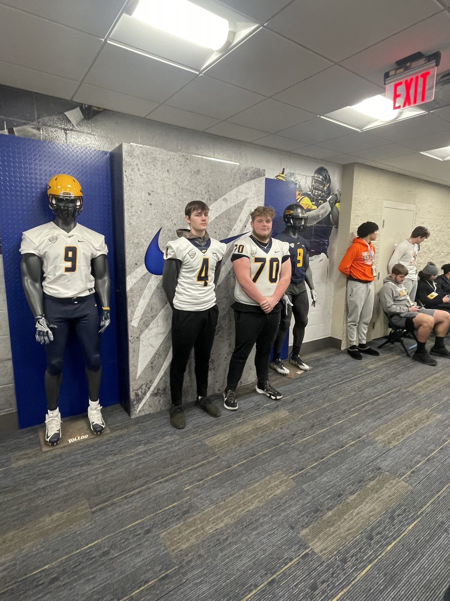 Carson Free (@carsonfree5) on Twitter photo Thanks <a href="/RickyCiccone/">Ricky Ciccone</a> and <a href="/ToledoFB/">Toledo Football</a> for giving me a opportunity to watch spring practice. <a href="/PeytonB70/">Peyton Bell</a> Thanks <a href="/RickyCiccone/">Ricky Ciccone</a> and <a href="/ToledoFB/">Toledo Football</a> for giving me a opportunity to watch spring practice. <a href="/PeytonB70/">Peyton Bell</a>
