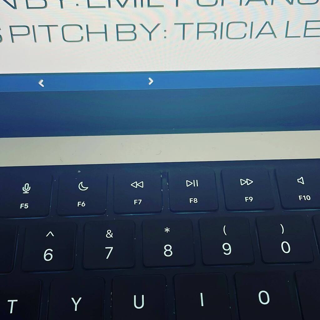 Taking my first TV series pitch (based on a book) out to production companies. I love pitching, to be honest.  Writing is such a long lonely process; I forgot how satisfying telling a story to someone and hearing audible reactions is! Have 5 more pitches… instagr.am/p/Cp74FQprr25/