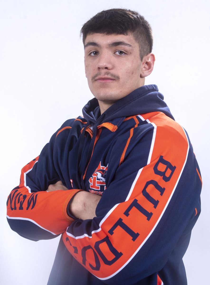 ngpreps's tweet photo. Representing @mshsathletics is Mateo Casillas. The senior and Wrestler of the Year gave the Bulldogs their first state champion since 1991 when he claimed the Class 2A 195-pound crown, logging a 54-1 record and aiding M-S to the 2A dual-team state quarterfinals. https://t.co/DqcJYN2YRr