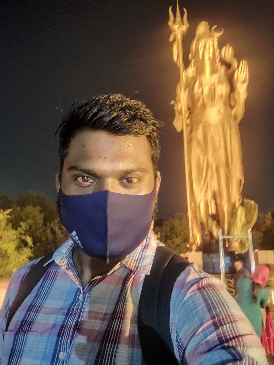 anooppal27's tweet photo. सफल होने के लिए तुम्हें, 
खुद की दुनिया में कैद होना पड़ेगा...!!🤍
 
       ~पढ़ते रहो .. https://t.co/tPhaNo93y0