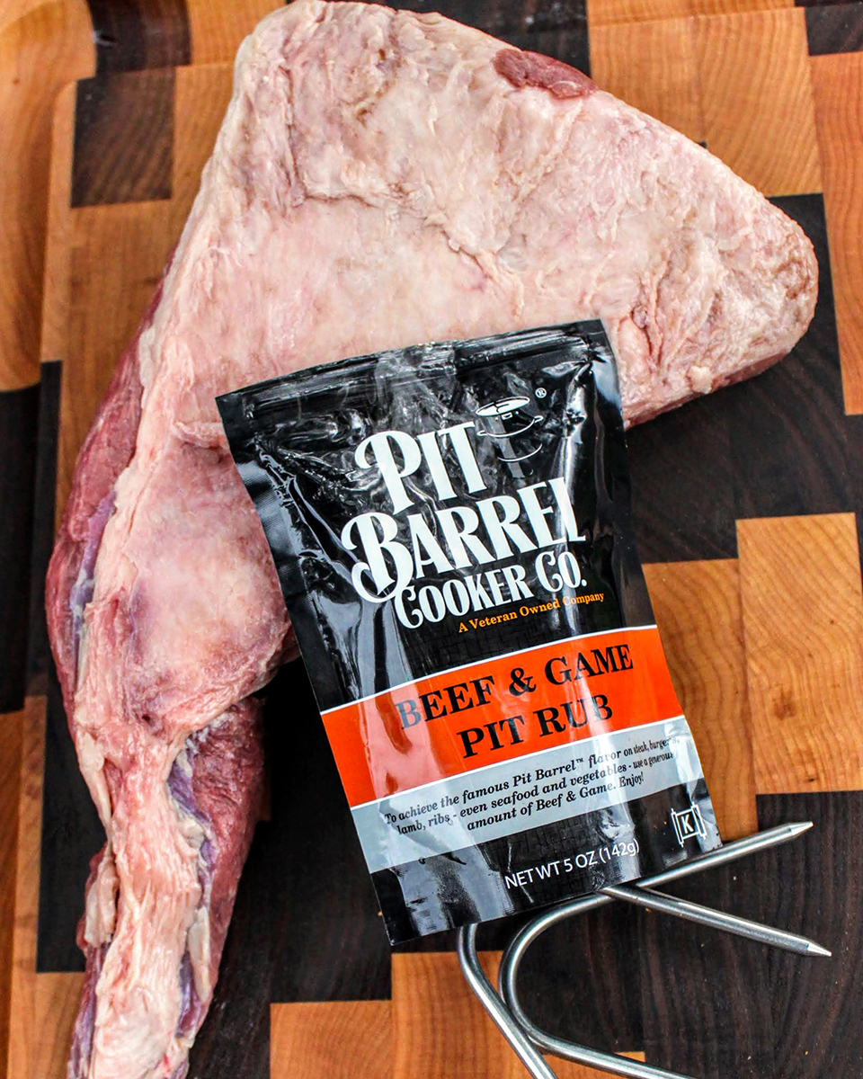 It's the weekend, and that calls for a good food and good times! 

#pitbarrel #pitbarrelcooker #bbq #Bbqlife #outdoorcooking