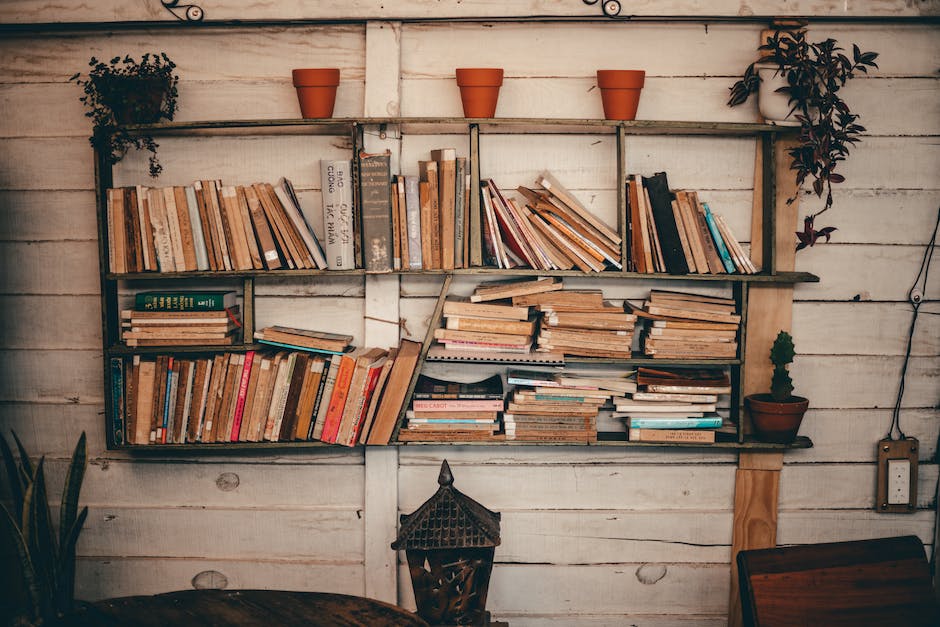 casadellibro's tweet photo. "Los libros son como almas encarceladas hasta que alguien los saca de un estante y los libera".
Samuel Butler https://t.co/CP3rbrfRcP