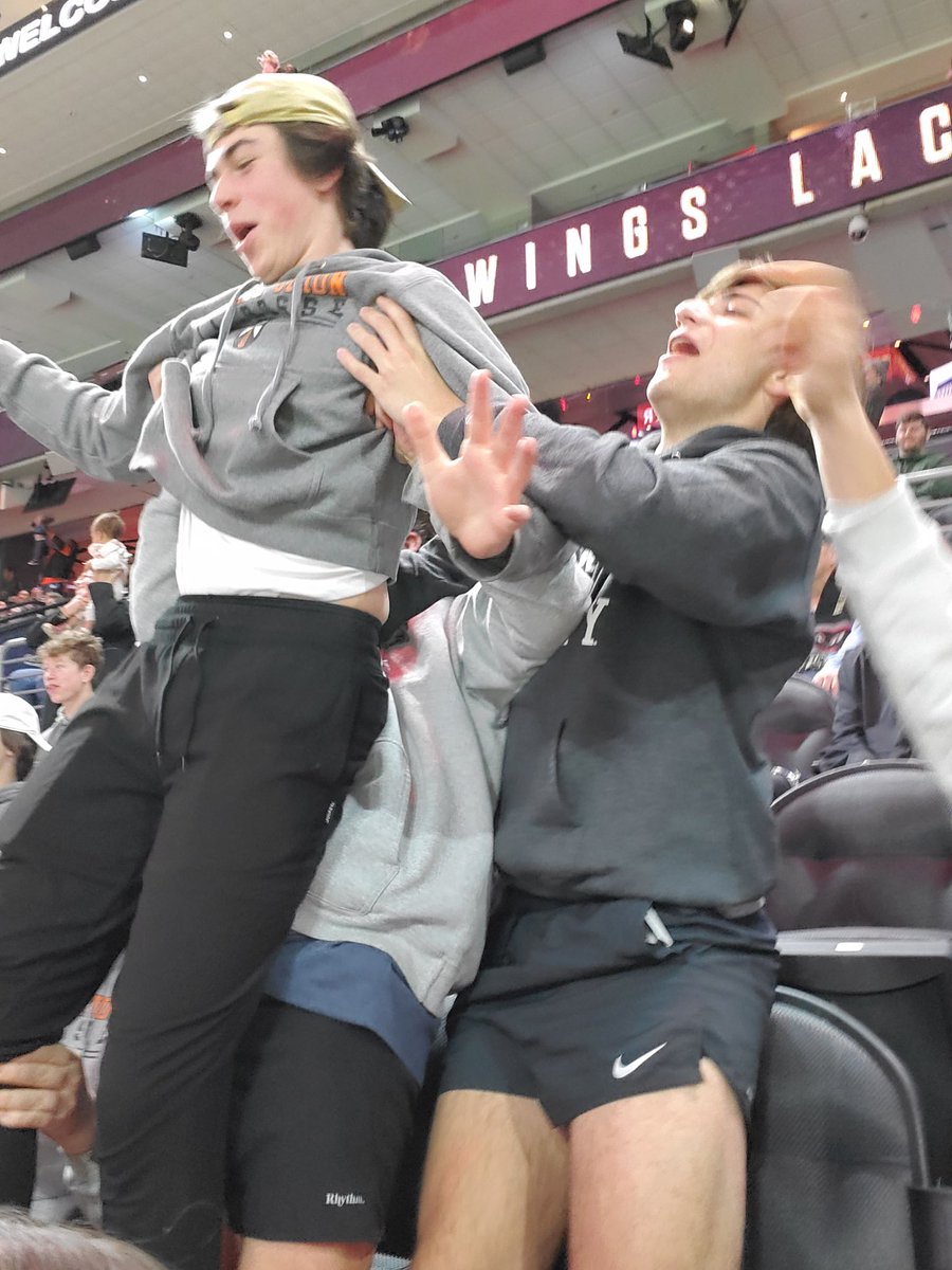 Lion King Cam!

<a href="/NLLwings/">Philadelphia Wings</a> #WingsFanCam