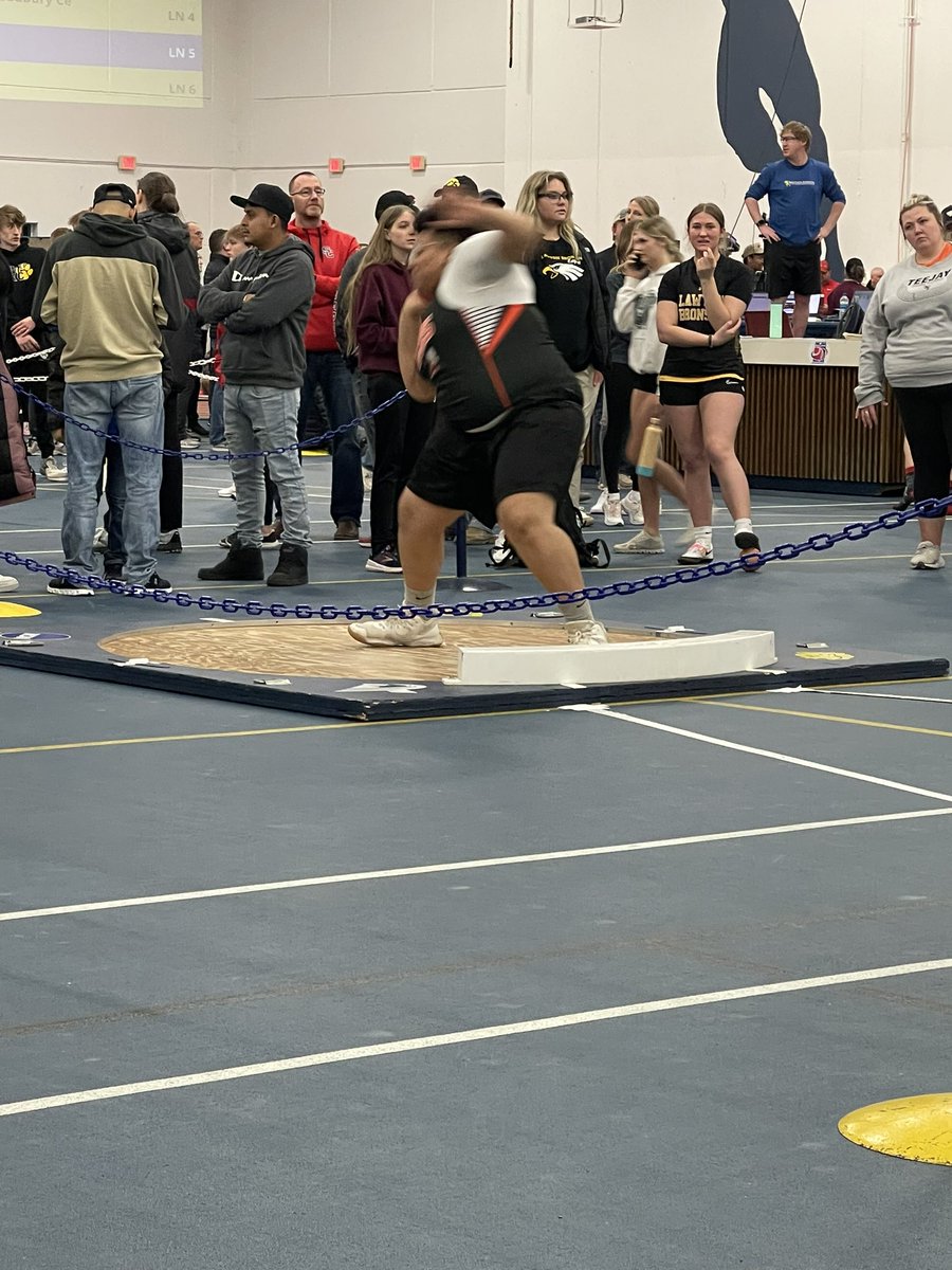 CBTJgirlstrack's tweet photo. First track meet of the year. Go Jackets. https://t.co/ELHi6ZPgM8