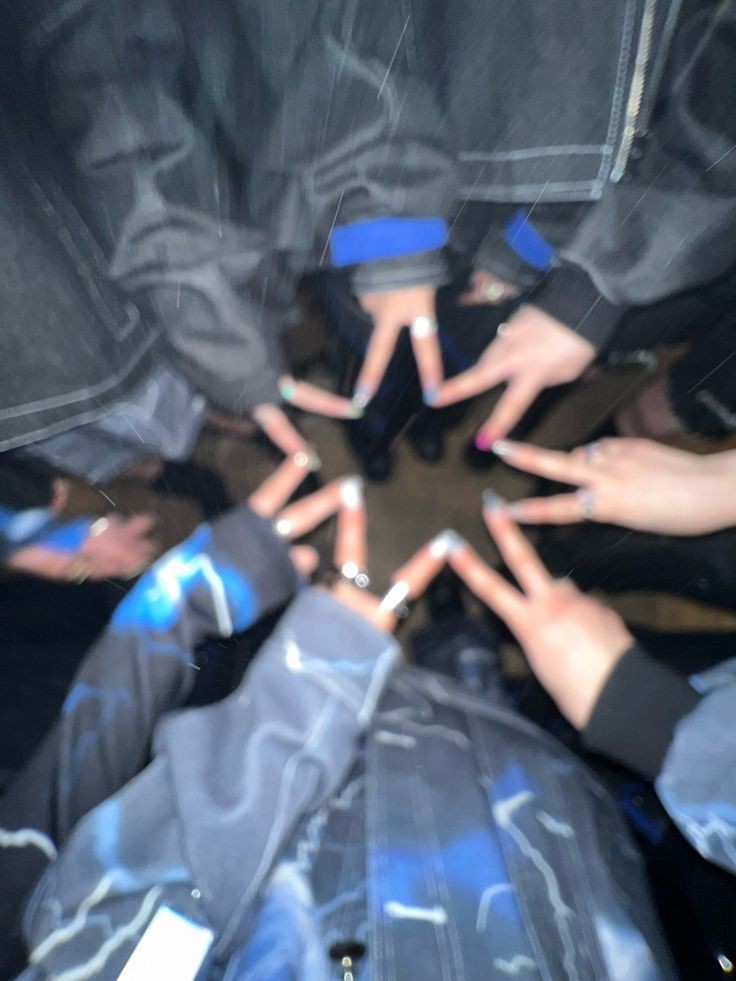 1 year with the dearest girlies in the whole world 🩶 i luv yall 4ever, tysm for all the good memories 

#XG1stAnniversary
