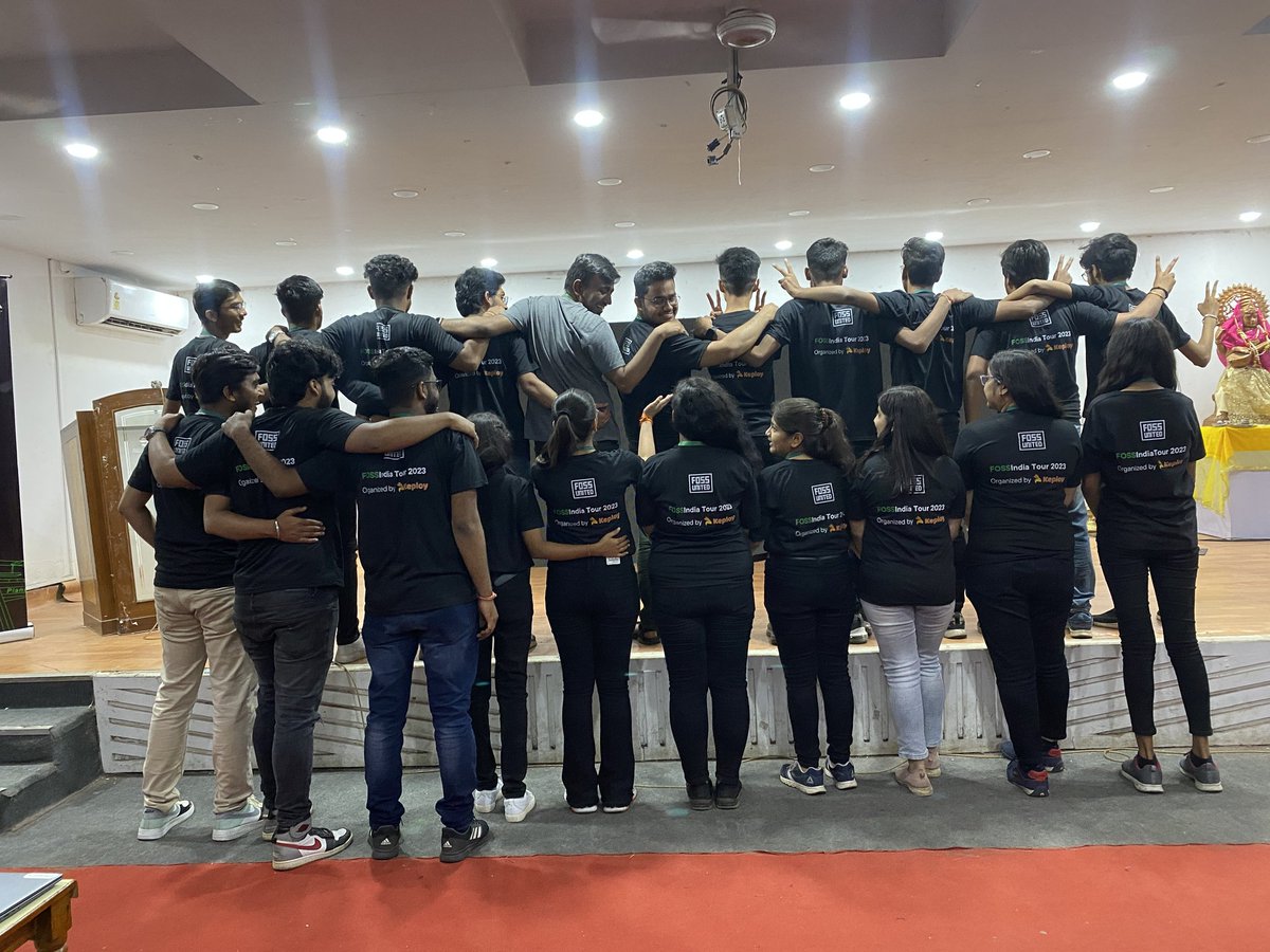 durgfoss's tweet image. And..... it&apos;s a wrap!!!✨

Team DurgFOSS 🚀
Thank you everyone! It was never possible without y&apos;all!!❤️

#durgfoss #fossunited #keploy #opensource