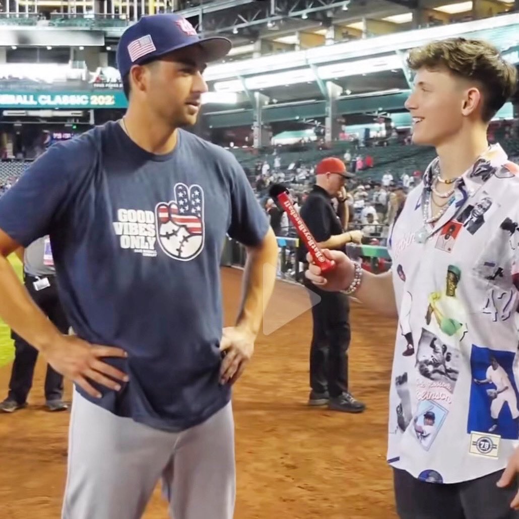 rakebaseballco's tweet image. Let’s go! Love seeing @the_higster rocking our Good Vibes Only America tee representing team USA in the WBC. Who’s going to be locked in tonight?!

#rake #rakebaseball #baseballapparel #rakebaseballcompany #rakearmy #GoodVibesOnly #WorldBaseballClassic2023