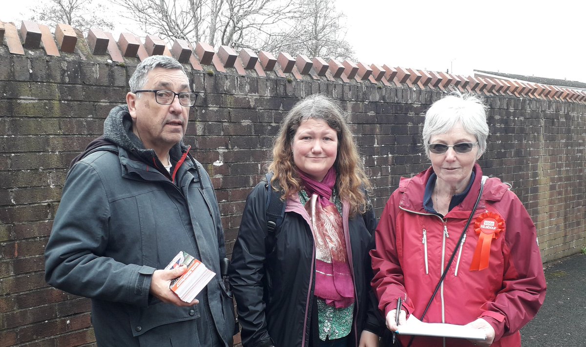 On the campaign trail supporting Jane Spilsburys campaign in Matchborough with @ReddLab lots of voters switching to Labour Jane will be a great councillor #onyourside #Labourdoorstep #Votelabour2023 @labour_local thank you Matchborough.