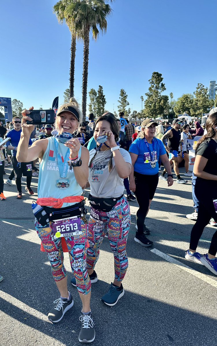 lamarathon's tweet photo. More scenes from the LA Big5Krun this morning at Dodger Stadium! @big5since55 #WeRunLA #RunLA https://t.co/ESJ4zGDHRC
