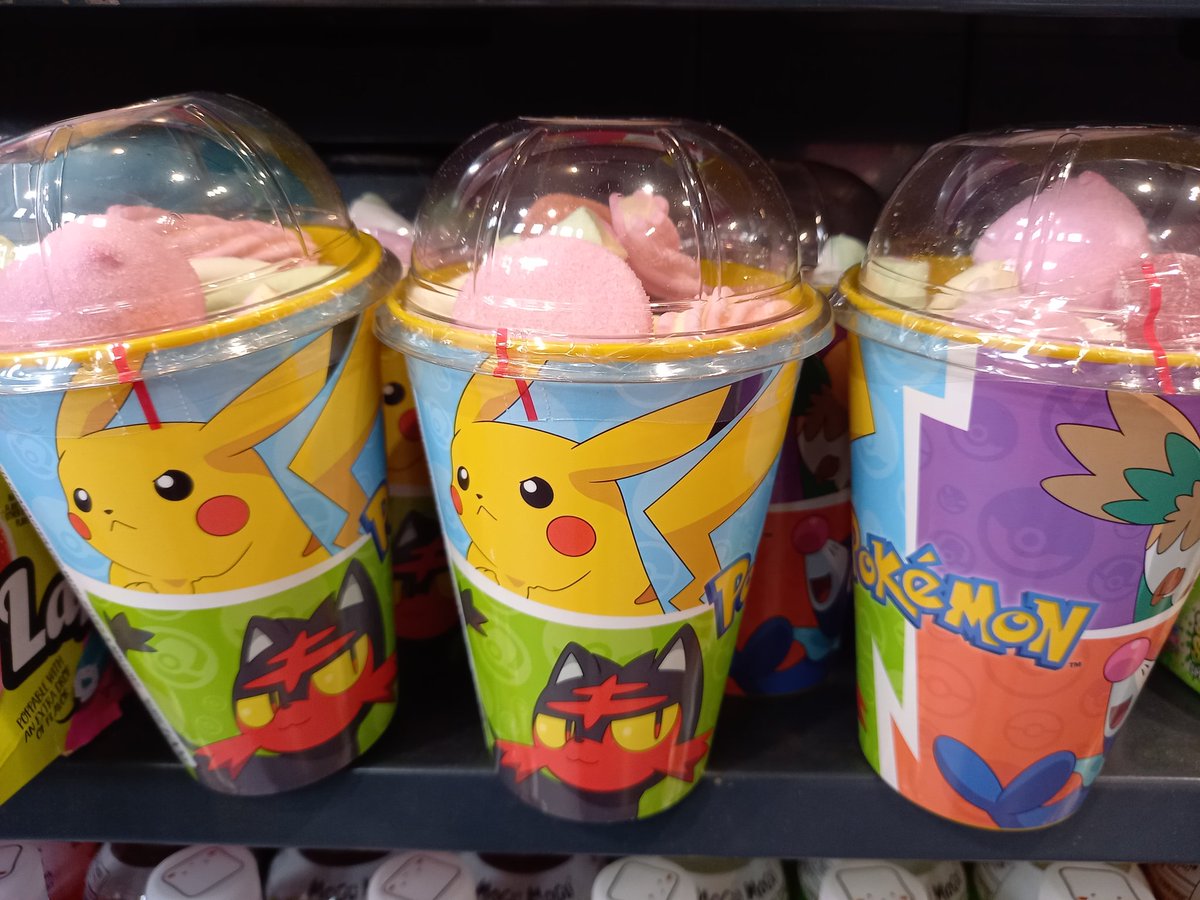 hmvSheffield's tweet photo. Go on TREAT  yourself this weekend! We have loads of new American candy treats for you to choose from! #Pokemon tubs #nerds #gobstoppers #airheads @WARHEADS #americansweets 
Sweet or Sour we've got it covered! 🍭🍬🍥🧁🍫🍡🍩👍😍 https://t.co/bzHhNIpUmn