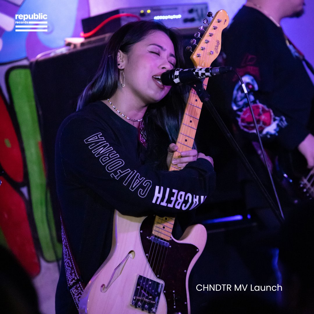 RepublicRec_PH's tweet photo. some snippets from @CHNDTR's MV Launch last March 18 at 70's Bistro πΈ
#CHNDTR @Timdionela
πΈ: thebigpaophoto https://t.co/jUlemFTLrD