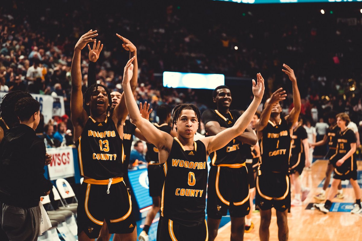 Rupp_Arena's tweet photo. The stage is set. Only four teams remain. Woodford County and Warren Central, Fredrick Douglass and George Rogers Clark will battle it out to head to the Boys @KHSAA State Championship.
📸: @loganIII https://t.co/raylLDlxnq